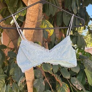 Honeydew X Madewell blue lace bra.